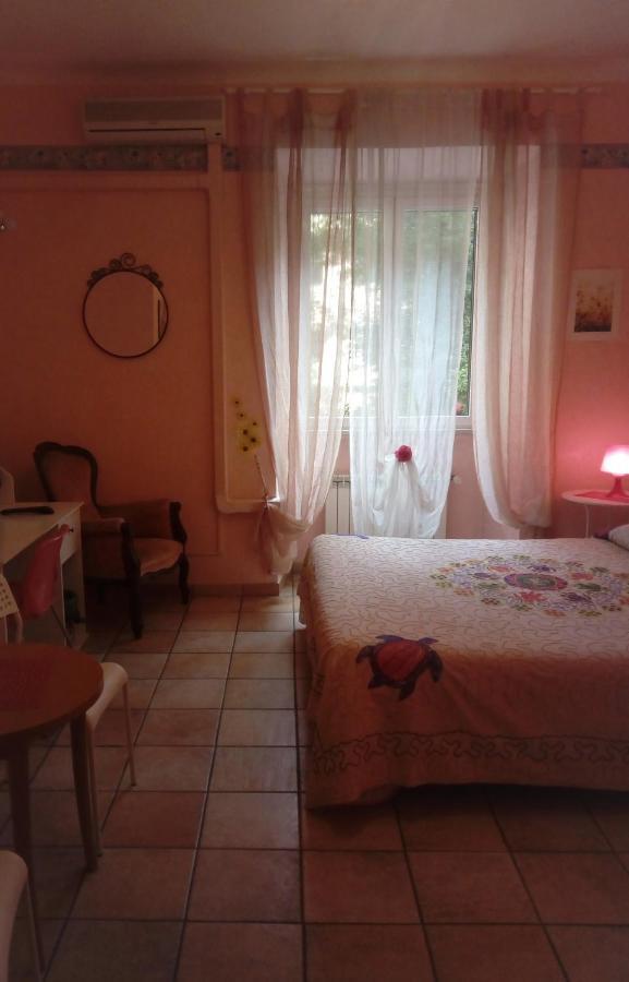 Max House Bed & Breakfast Rome Bagian luar foto